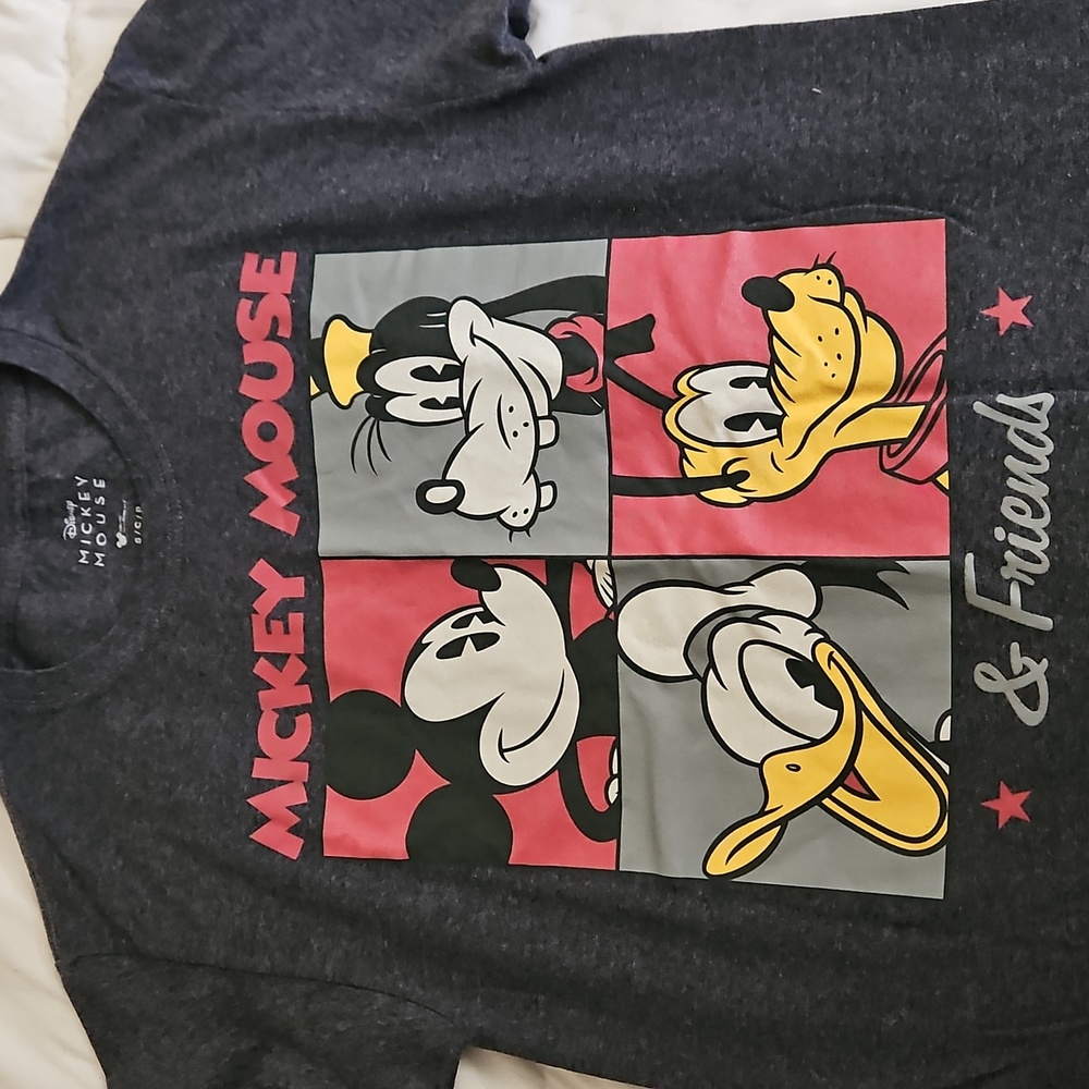 Mickey Mouse & Friends Grey Tee Size S